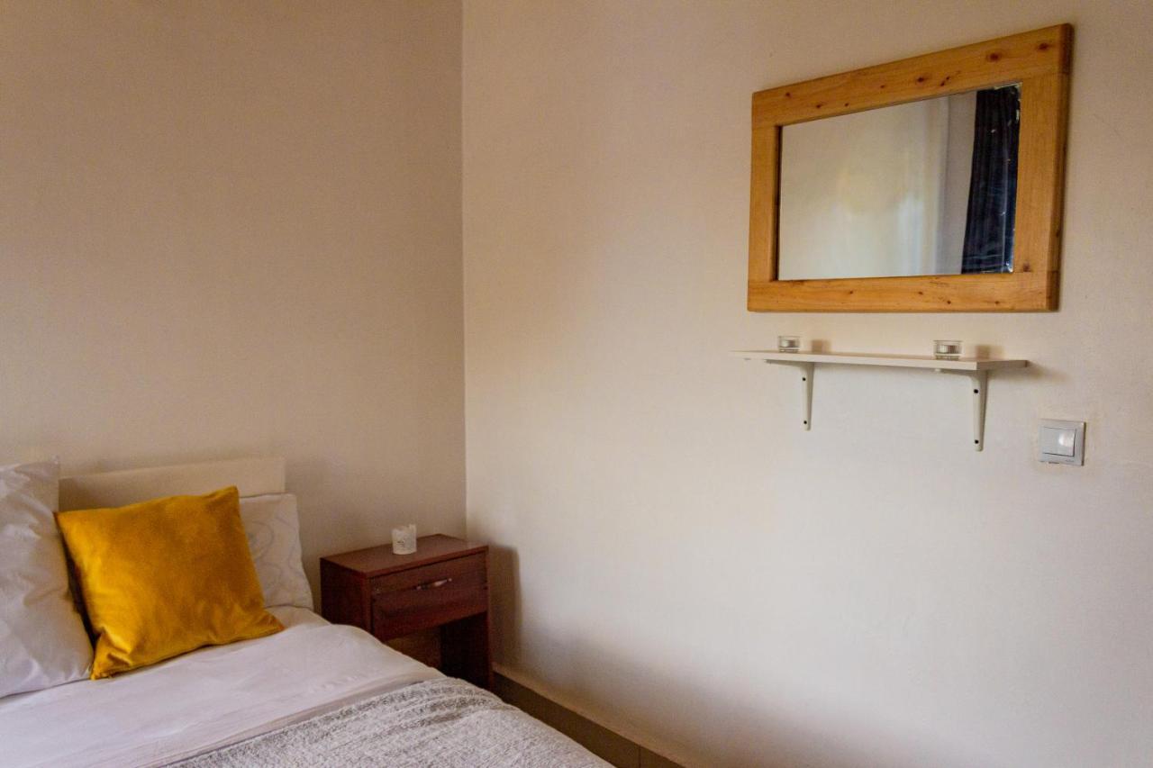 روهينجيري Indani Residence With Exceptional Night Comfort المظهر الخارجي الصورة